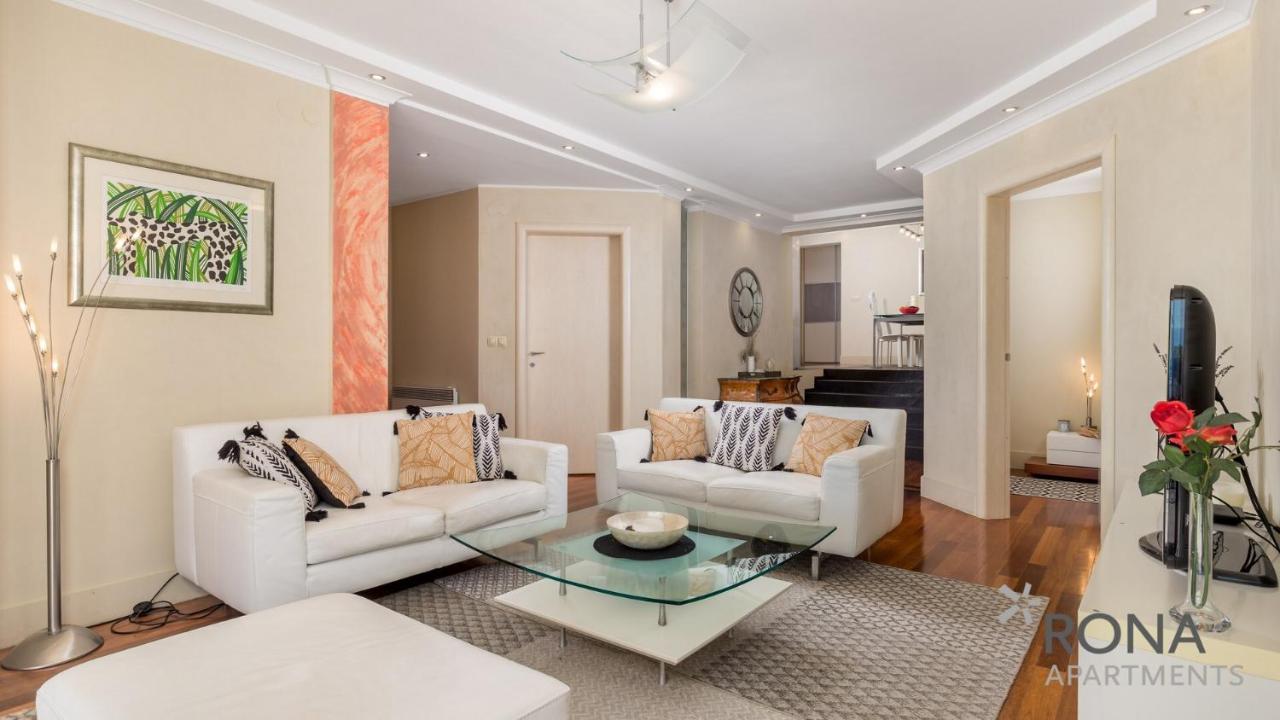 Rona Luxury Apartment Alba อิตชิชี ภายนอก รูปภาพ